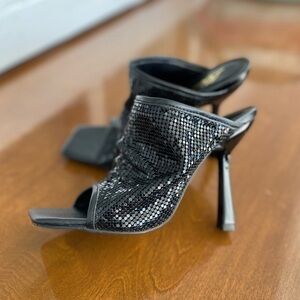 Liliana Black Square Toe Block Heels Size 7.5
